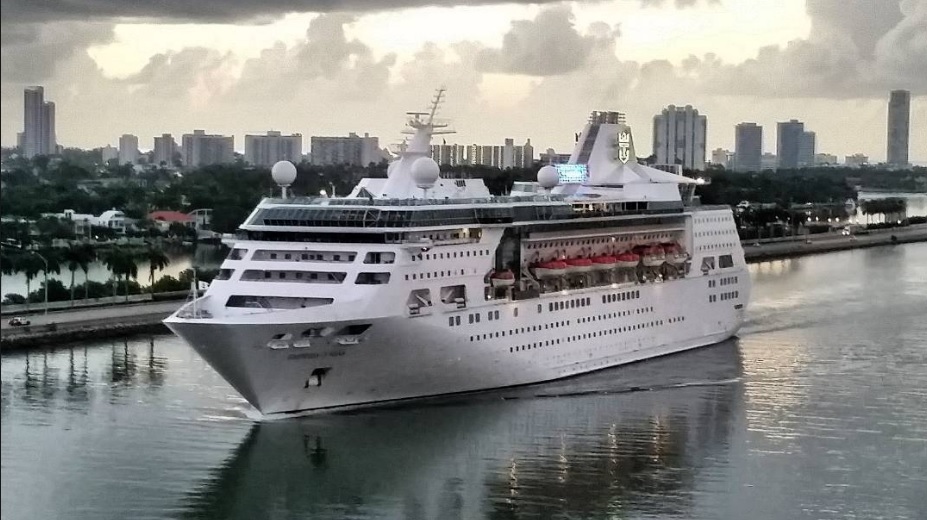 Empress of the Seas in Havana
